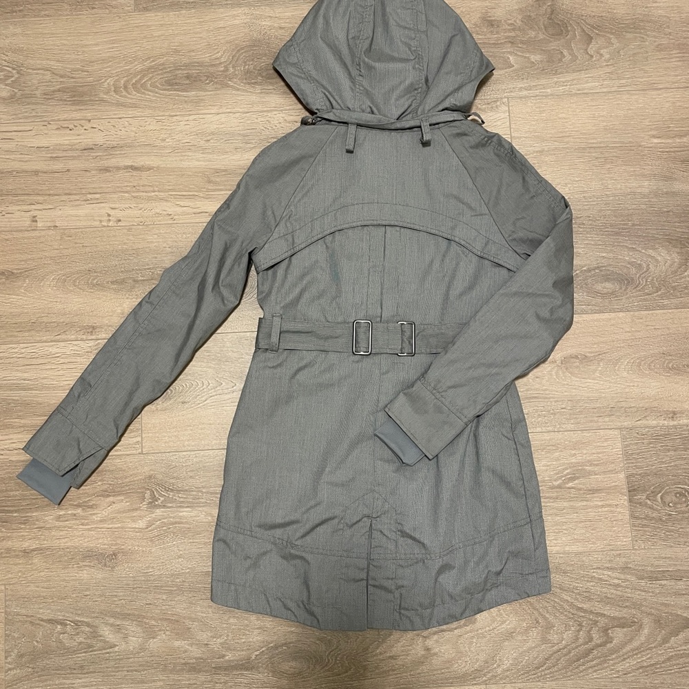 Three Stones Fall/Spring Coat - Picture 4 of 9
